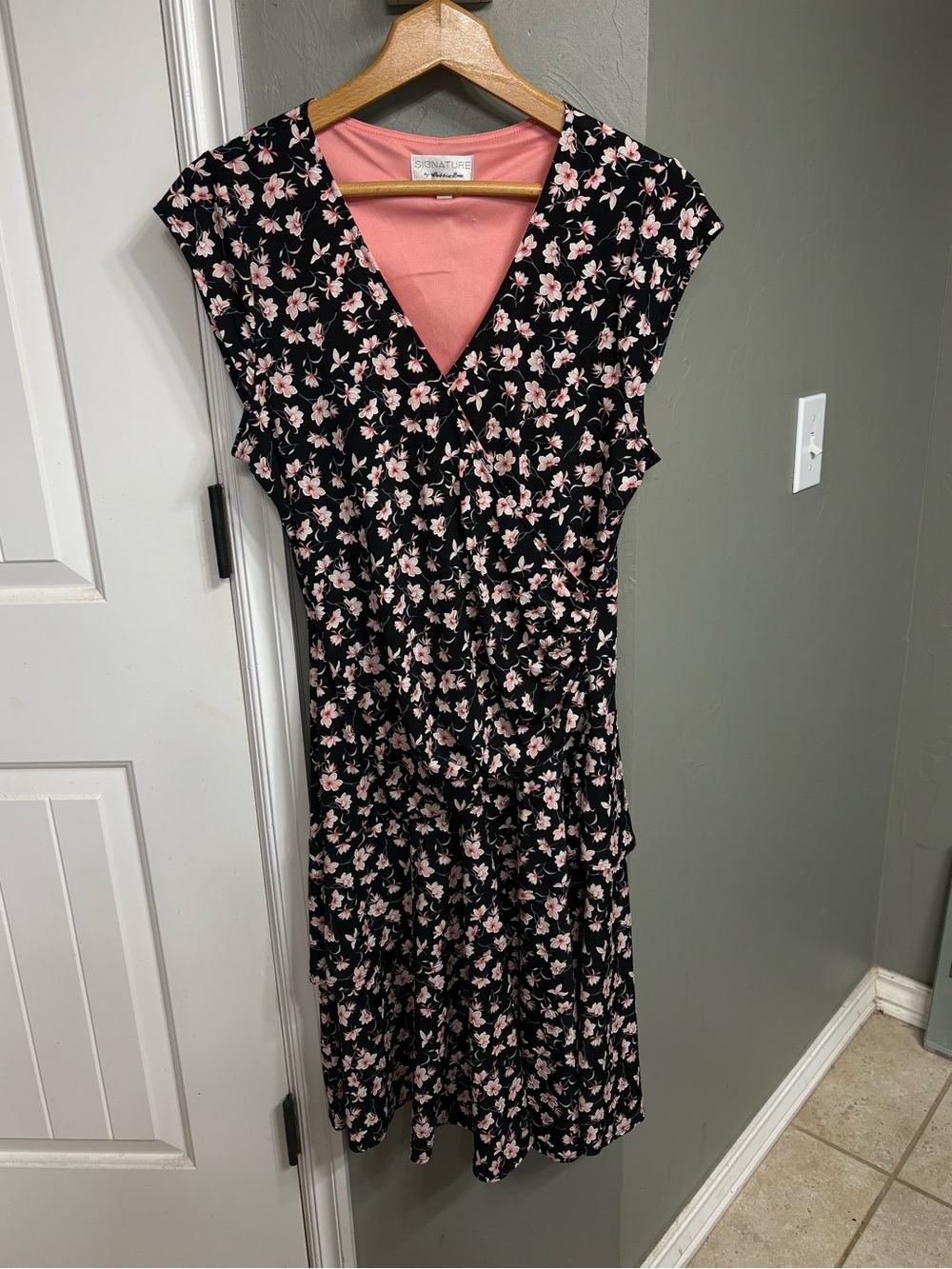 Signature by Robbie Bee Black Midi Dress with Pink Floral Print